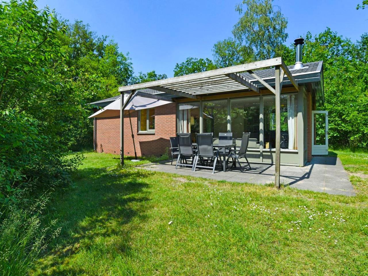 Luxury 4-Person Bungalow In The Holiday Park Landal Twenhaarsveld Holten Exterior photo